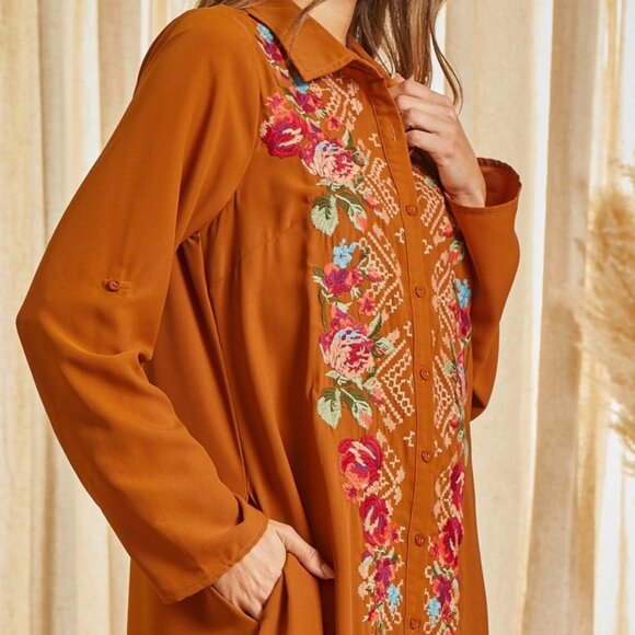 Savanna Jane Button Down Print Maxi Shirt Dress w/embroidery - NWT - Size Small - Picture 2 of 4